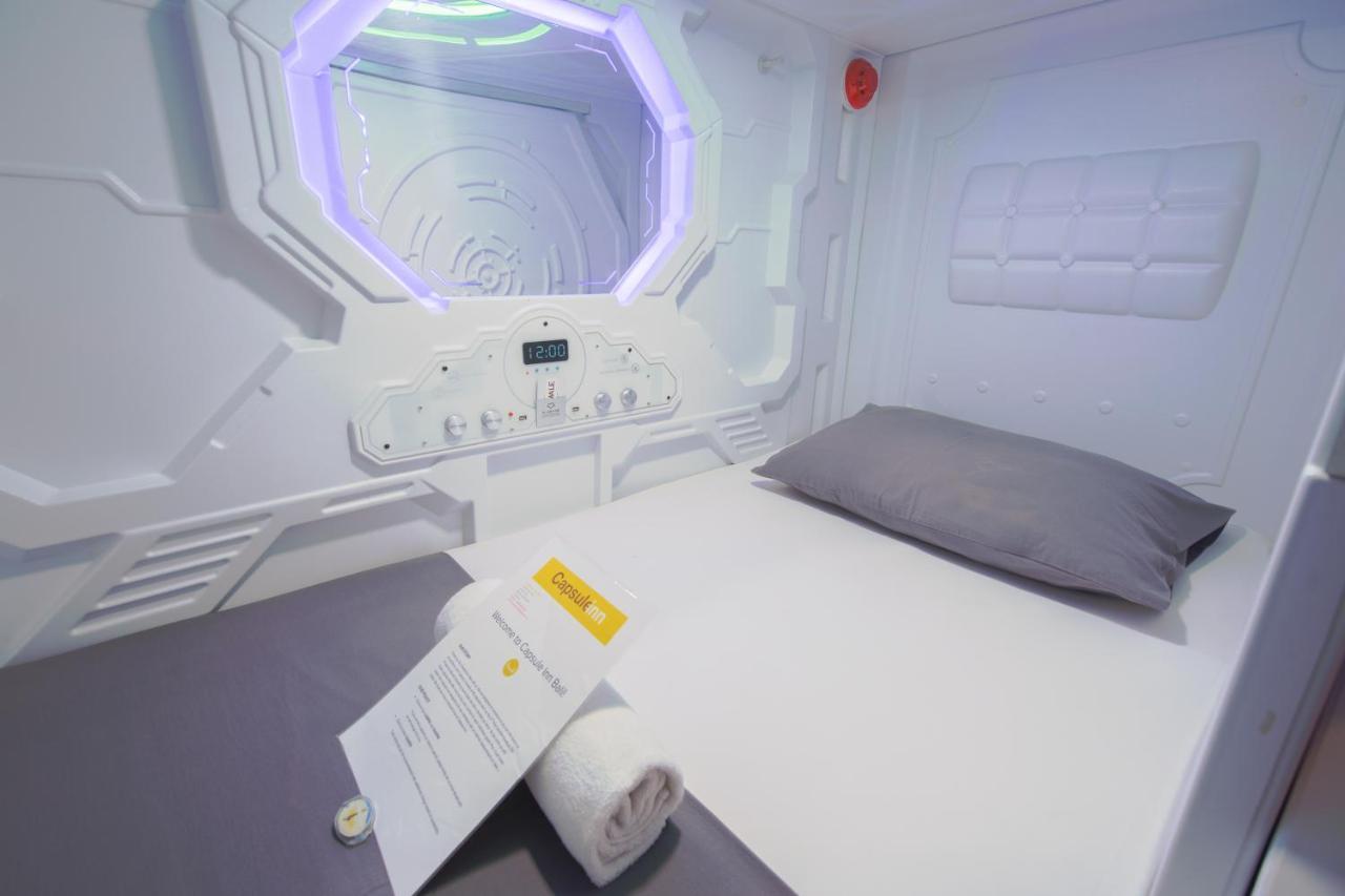 Capsule Inn Bali Легіан Екстер'єр фото
