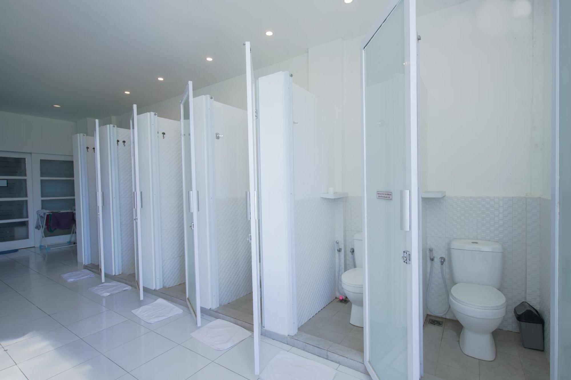 Capsule Inn Bali Легіан Екстер'єр фото